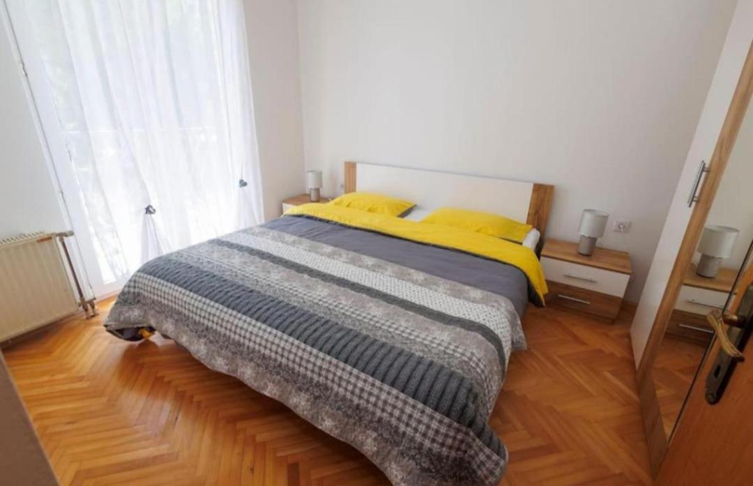 Apartmani Mira Split Exterior photo